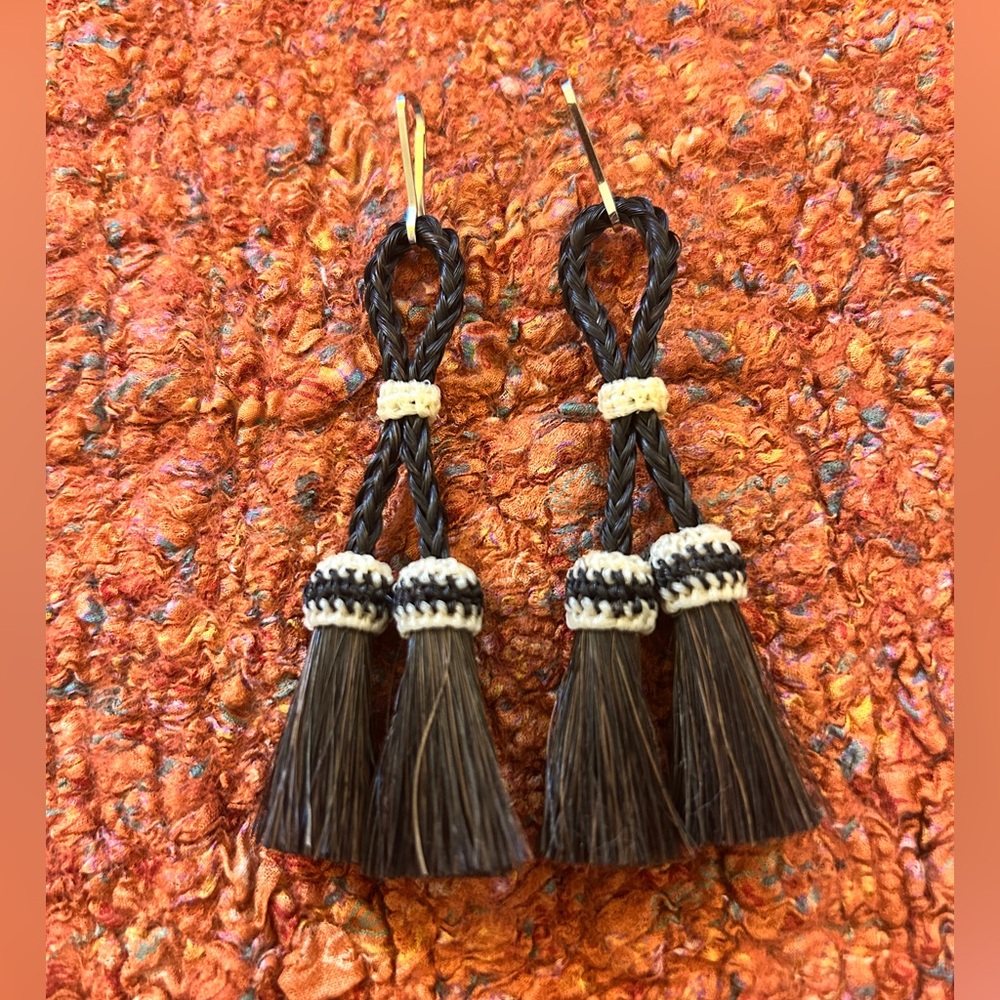 Cute horse hair zipper pulls!